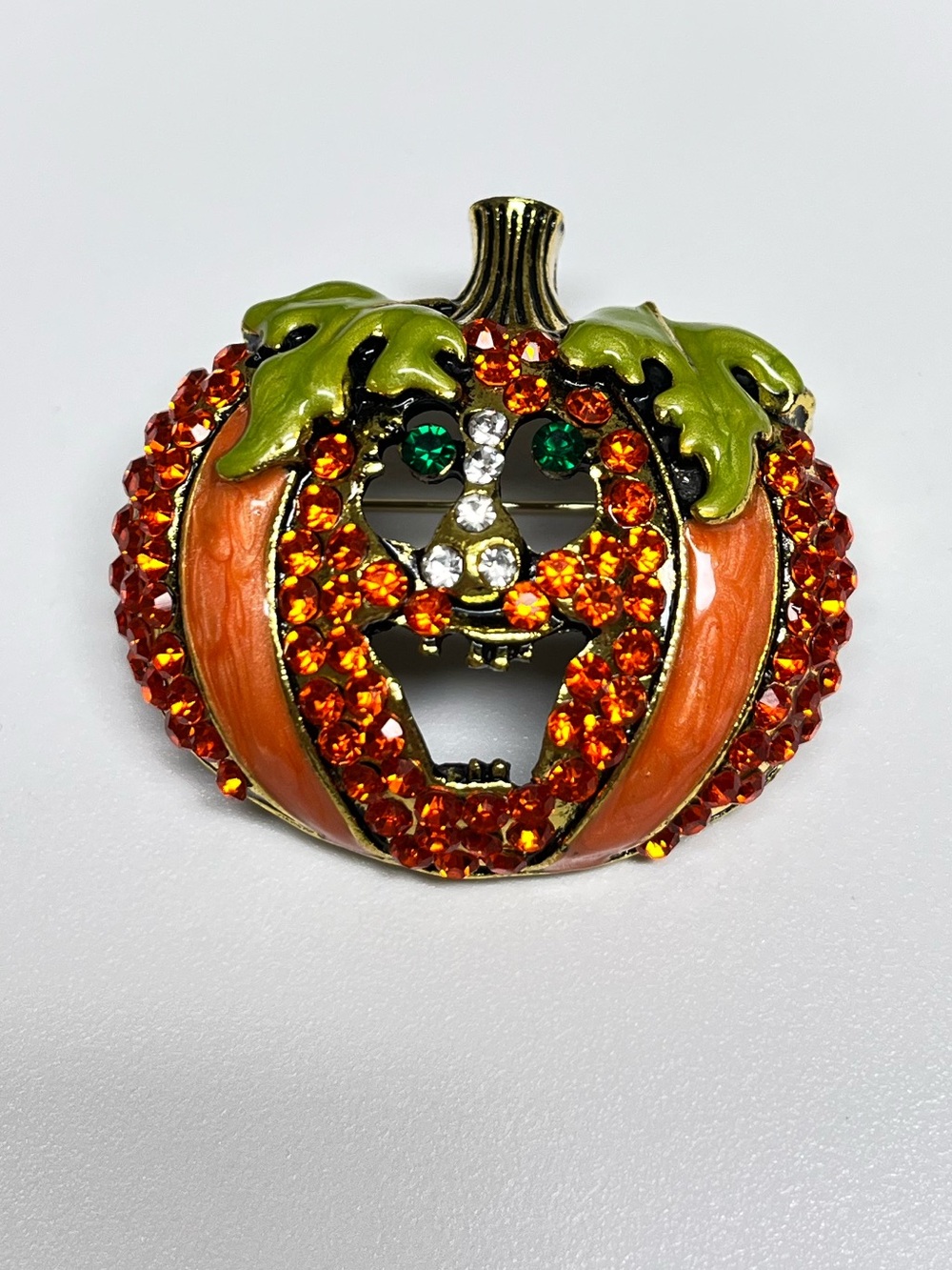 Pumpkin Brooch NIP Orange rhinestones & Green enamel paint gold tone base